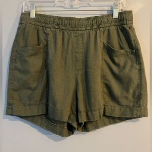 Olive Green Linen-blend Shorts